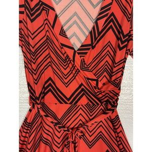 Maude Geometric Womens Wrap Dress Size Medium - Red & Black